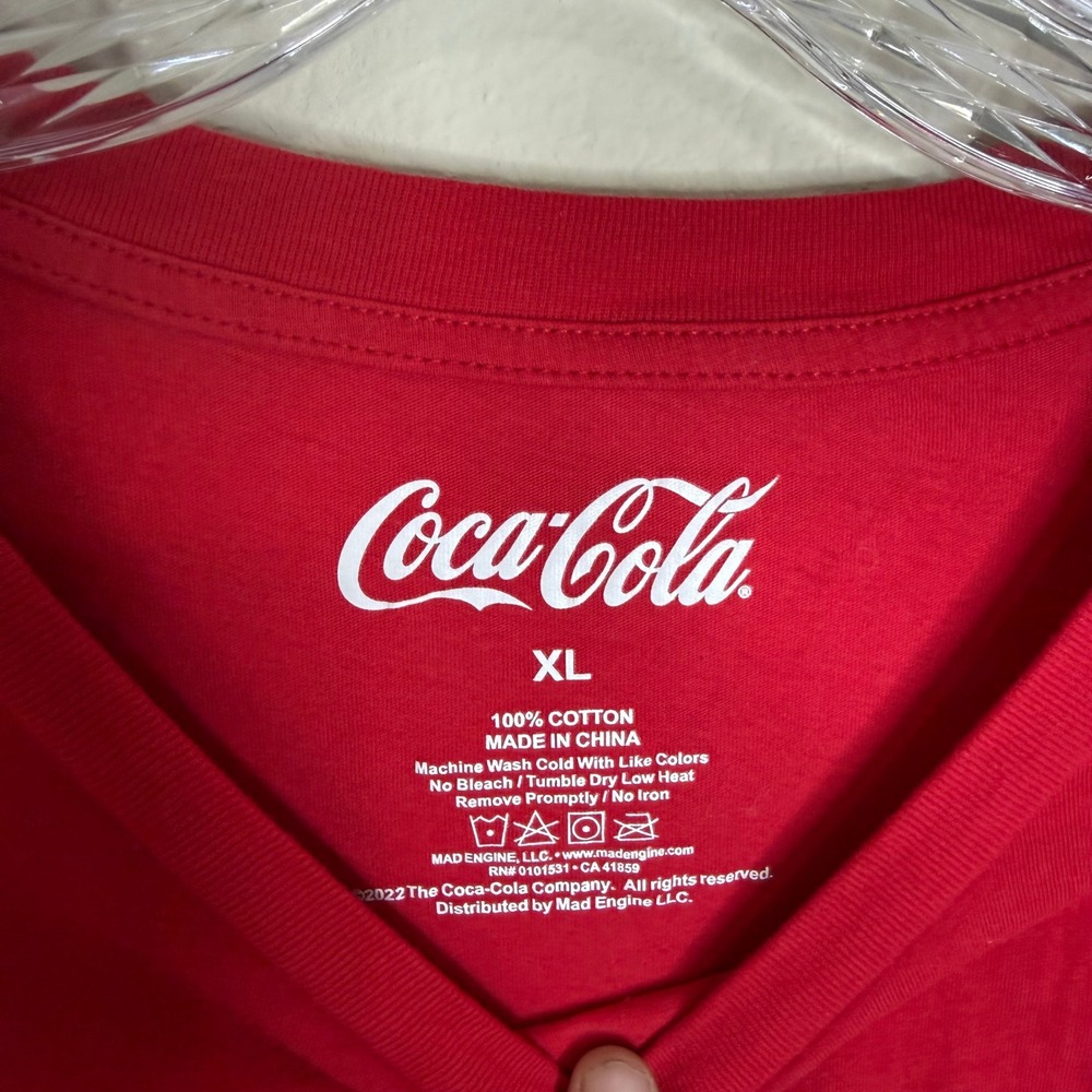 Coca-Cola Shirt Unisex XL Red Polar Bear Long Sleeve Graphic Tee Cotton Logo - Picture 3 of 5
